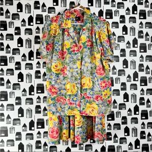 VINTAGE Liz Sport 2 piece matching floral blouse and skirt set